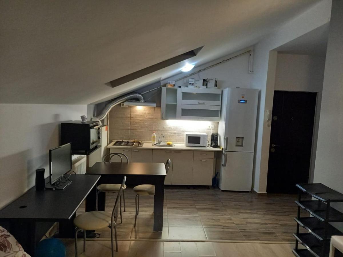 Apartament 2 Camere Chiajna エクステリア 写真