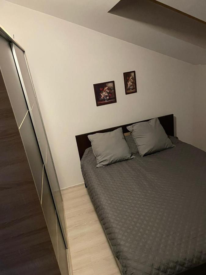 Apartament 2 Camere Chiajna エクステリア 写真