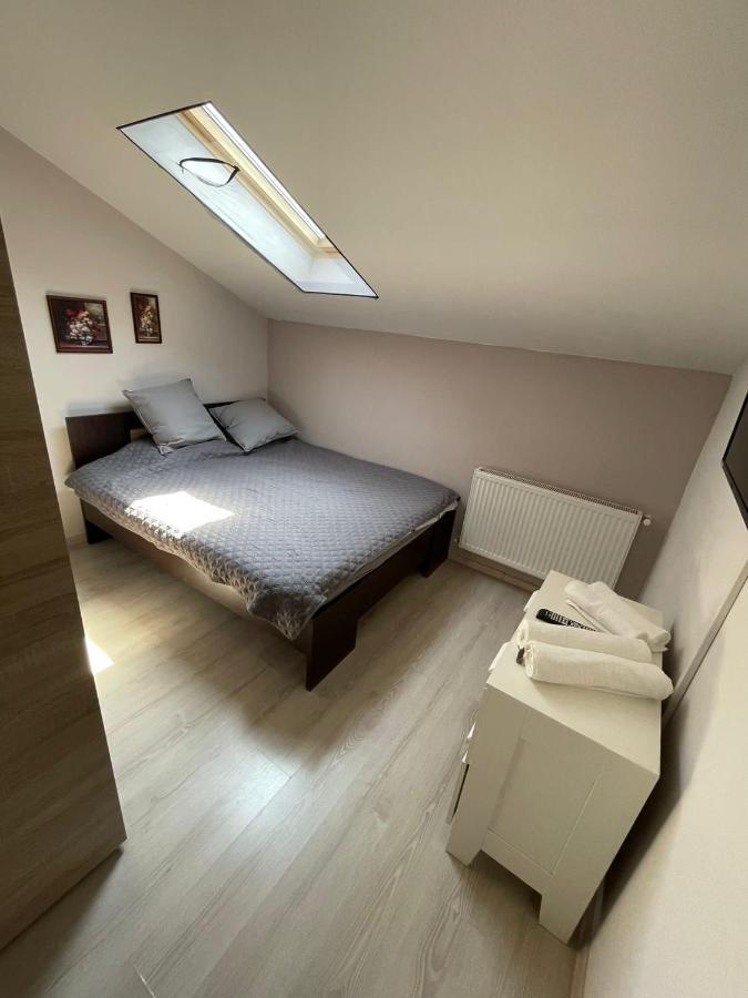 Apartament 2 Camere Chiajna エクステリア 写真